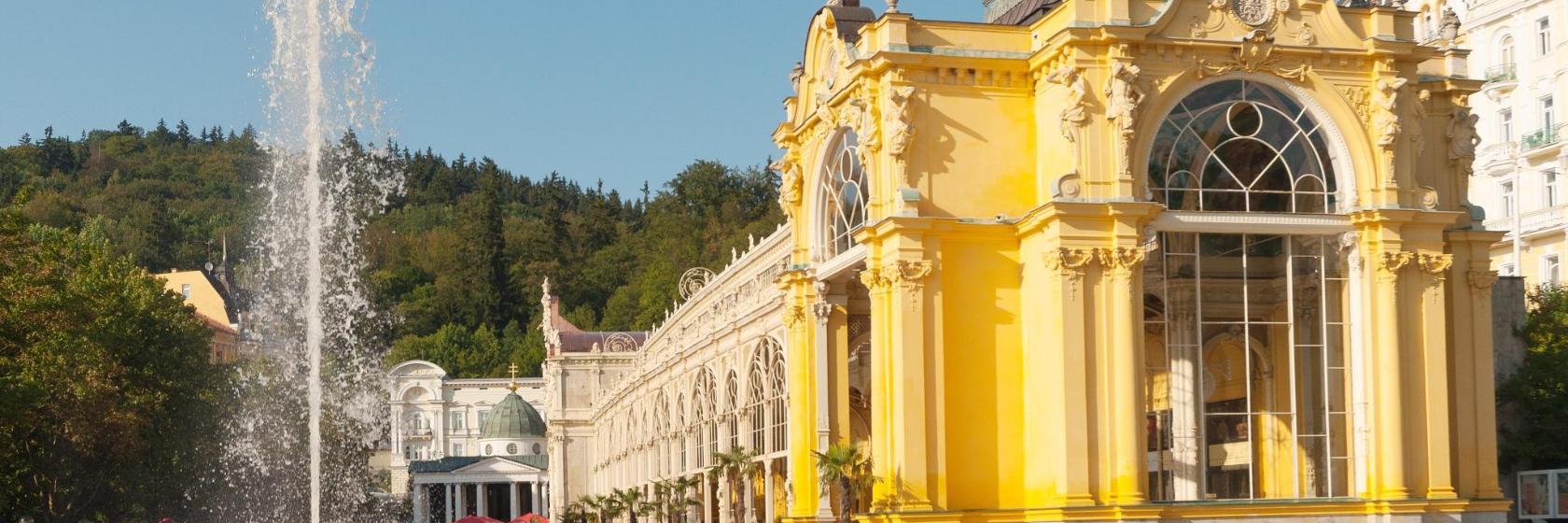 Kolumnada przy Śpiewającej Fontannie